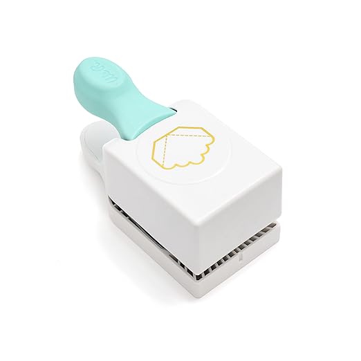 We R Memory Keepers Paper Punch- Scallop, Punches Paper Score Tools Safe Projects Art Crafts Sewing Scrapbooking Journaling Printmaking Papers Craft Office Home Card Stock DIY Card Making