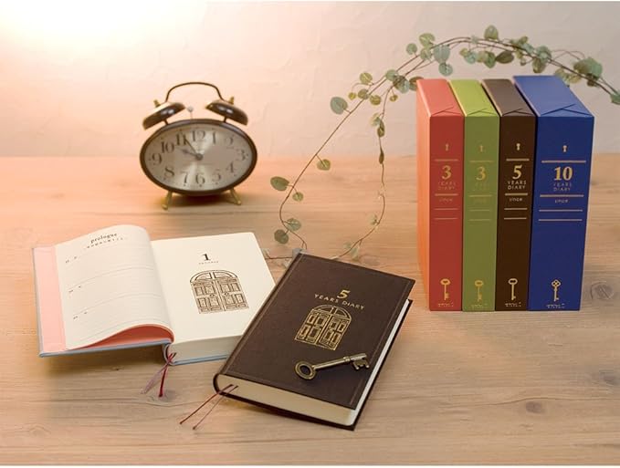 Phil design Three Years Diary/Design Phil Green Diary 3 Years Continuous Use Door Light Blue 12,394,006