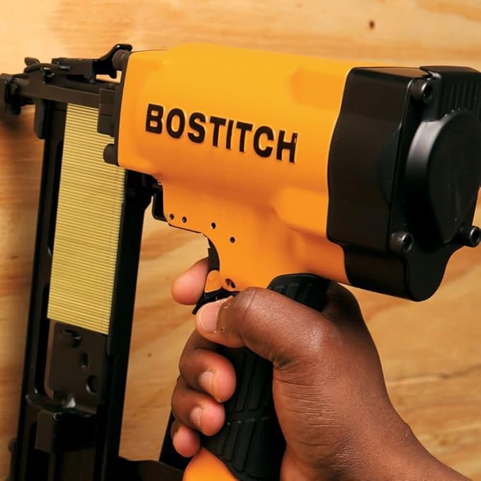 Bostitch 16 Ga 7/16 In. Pneumatic Medium Heavy Duty Crown Stapler