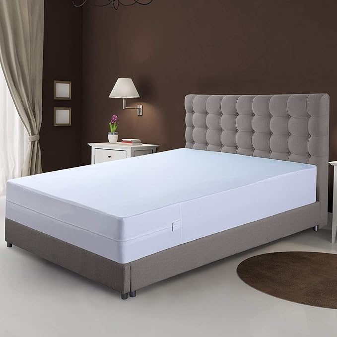 Utopia Bedding Mattress Protector Zippered RV King Size, 100% Waterproof Bed Bug and Dust Mite Proof Mattress Encasement, Absorbent 6 Sided Mattress Cover