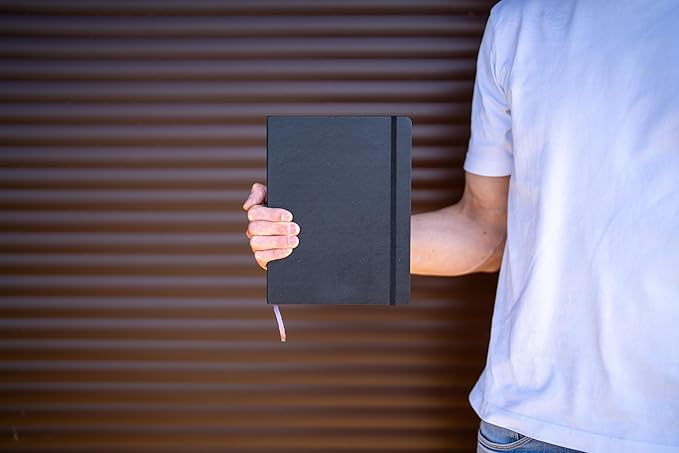 Moleskine Classic 18 Month 2025-2026 Weekly Planner, Hard Cover, XL (7.5" x 10"), Black, 208 pages