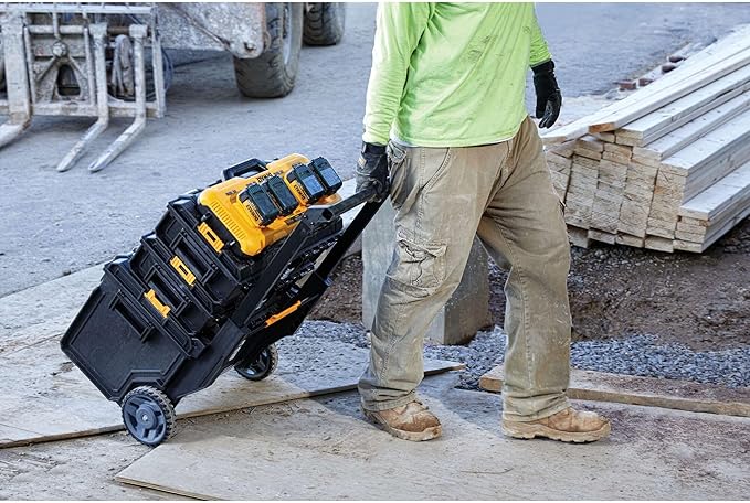 DEWALT Battery Charger for 12V MAX, 20V MAX and FLEXVOLT 20V/60V MAX Batteries, 8 Amp, 4 Port Simultaneous Fast Charging Station (DCB104)