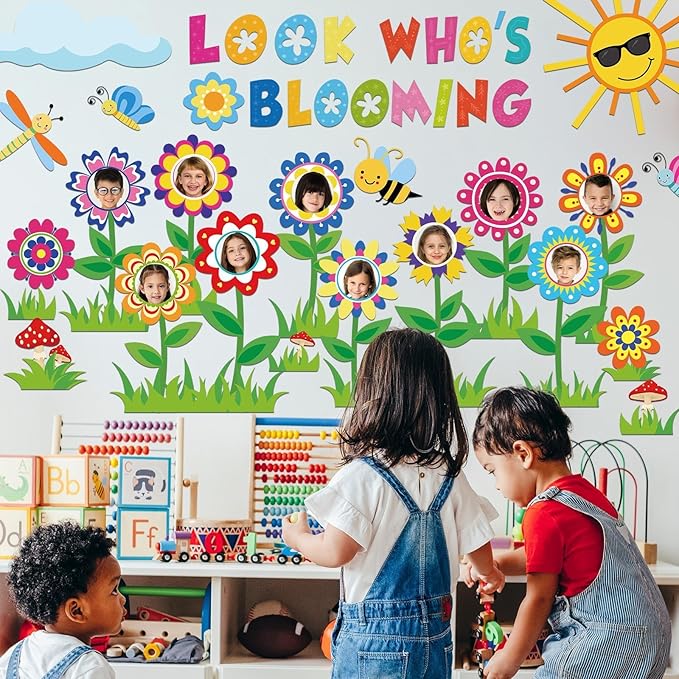 88Pcs Spring Bloom Flower Bulletin Board Decorations Set Look Who’s Blooming Classroom Decor Growth Mindset Photo Posting Craft Cutouts for School Offices Classroom Back to School Party Supplies