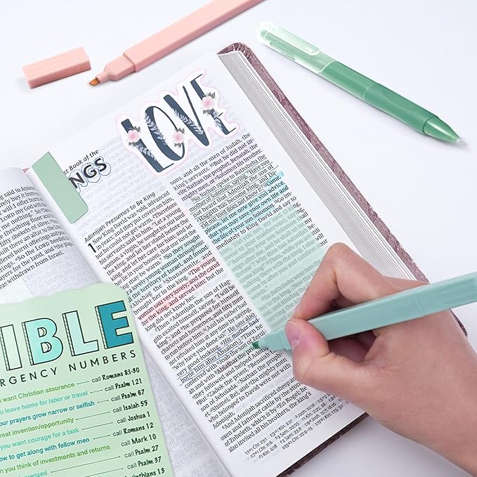 XKDOUS Bible Study Supplies Journaling Kit for Women, Bible Study Kit Journaling Supplies with Prayer Journal, Highlighters, Emergency Card, Pencil Case and More, Christian Gifts for Women, Green