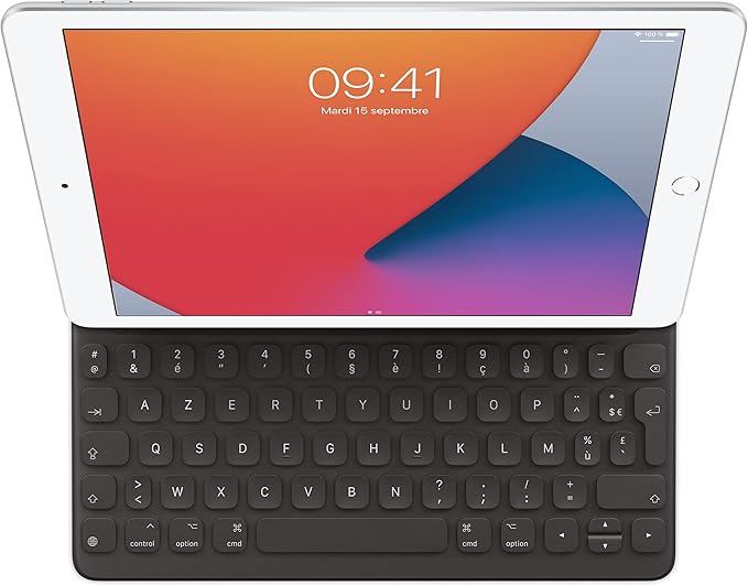 Apple Smart Keyboard: iPad Keyboard and case for iPad Pro 10.5-inch, iPad Air (3rd Generation), and iPad (7th, 8th, and 9th Generation), Comfortable Typing Experience, French - Black